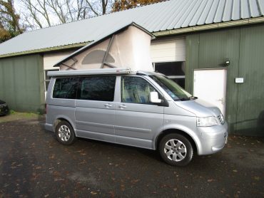 VW T5 California Sonora 2.5 TDI 174 pk, 2007, 252000 km